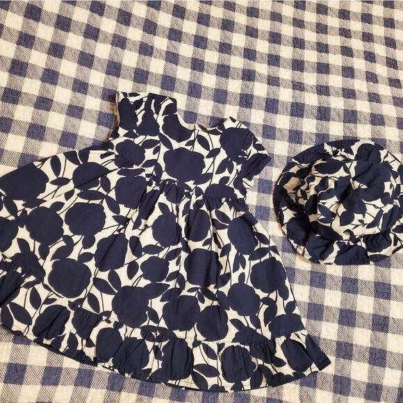 Gap Dress with Matching Hat - Picture 1 of 9